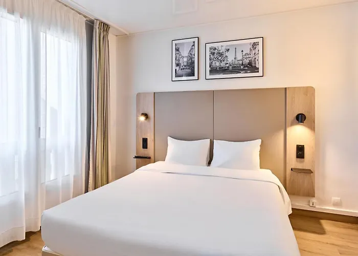 Campanile Paris 14 - Maine Montparnasse Hotel